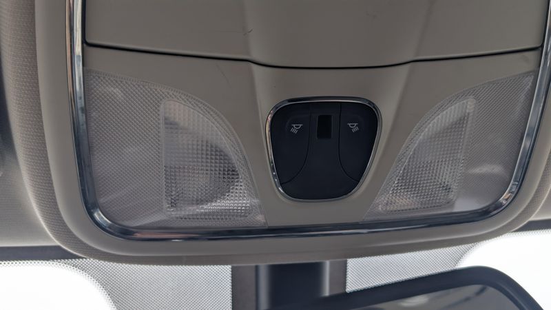 Used 2016 Jeep Cherokee LatitudeImage 23