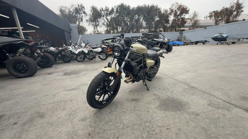 New 2025 Kawasaki Eliminator Image 4