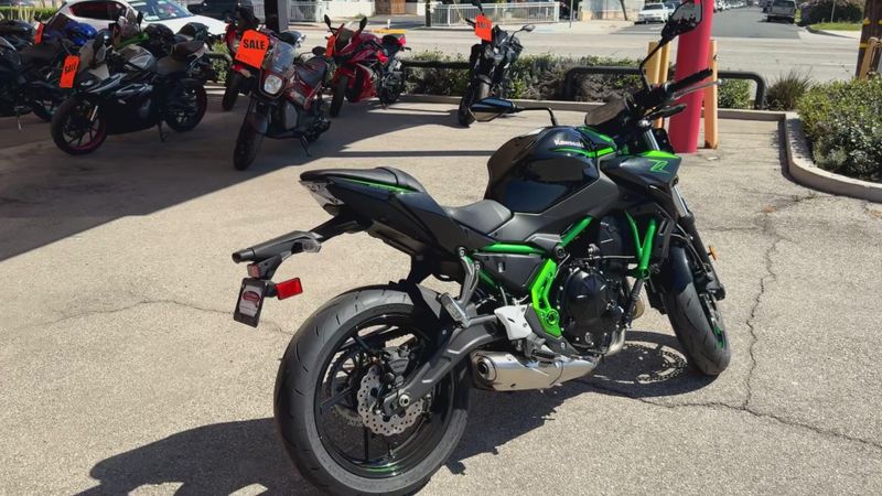 New 2025 Kawasaki Z650 ABS Image 4