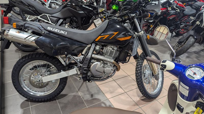 2025 Suzuki DR650SImage 1