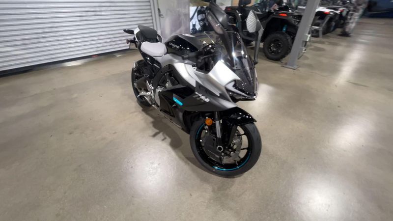 New 2026 CFMOTO 675SS Image 2