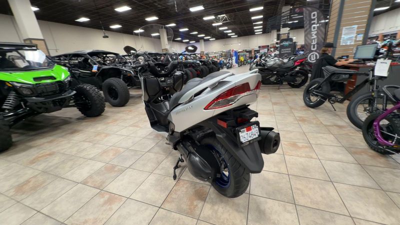 Used 2024 Suzuki Burgman 400 Image 7