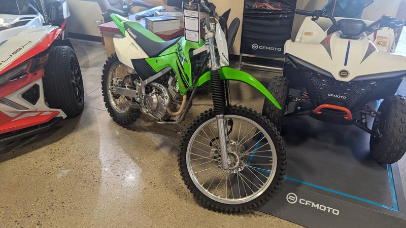 2022 Kawasaki KLX 140R FImage 2