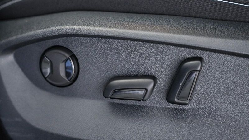 Used 2024 Volkswagen Taos 1.5T SEImage 21