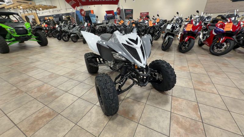 New 2026 Yamaha RAPTOR 700  in a ARMOR GREY exterior color. Vista Del Amo Motorsports 760-330-5665 delamomotorsports.com 