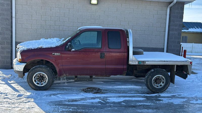 2004 Ford F-250 XLImage 2