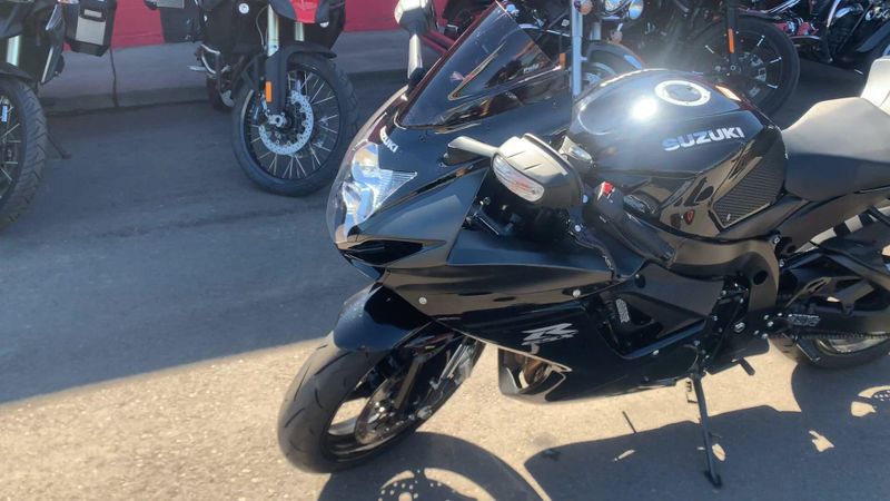 Used 2024 Suzuki GSX-R600 CA Image 6