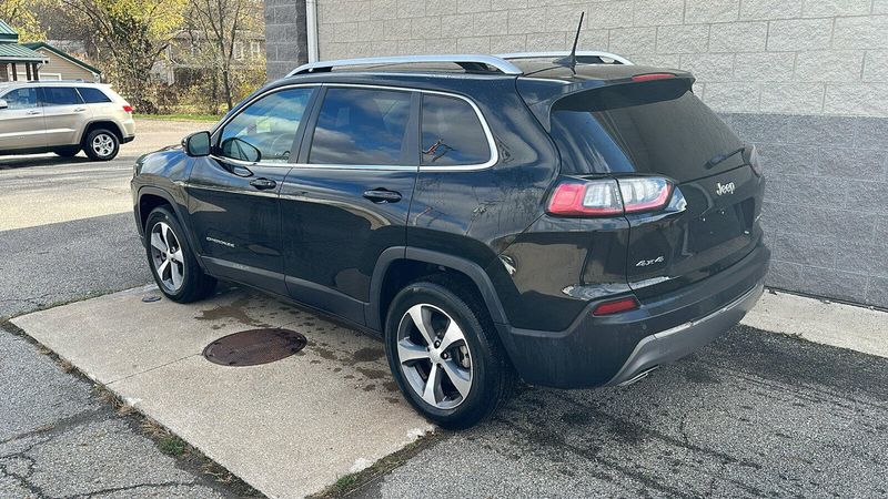 2021 Jeep Cherokee LimitedImage 3