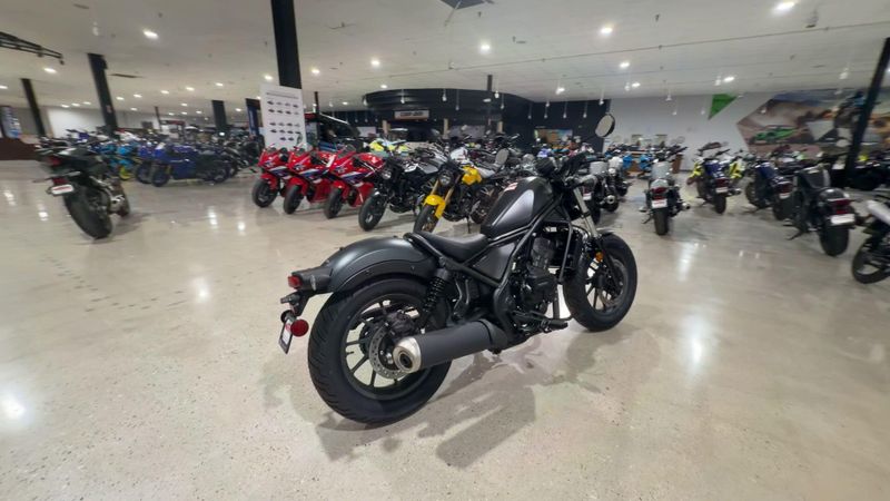 New 2026 Honda REBEL 300 ABS Image 2