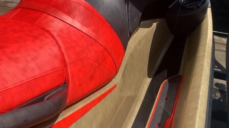 New 2025 Sea-Doo RXT-X 325 (SOUND SYSTEM) Image 9