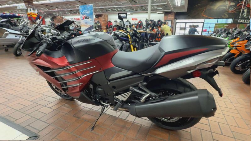 New 2025 Kawasaki NINJA ZX 14R | Wild West Motoplex