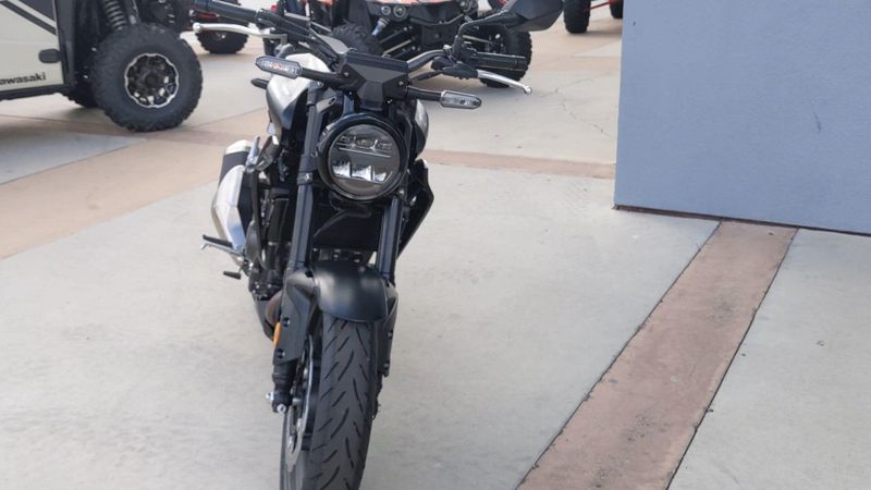 Used 2026 Honda CB300R ABS Image 3