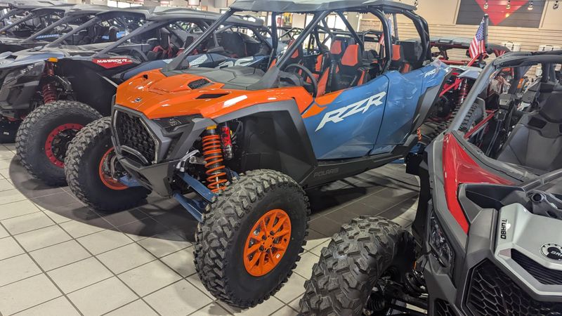 2025 Polaris RZR PRO S 4 ULTIMATE ORANGE RUST AND ZENITH BLUEImage 5