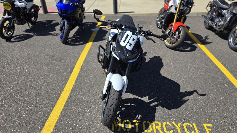 Used 2017 Yamaha FZ09 