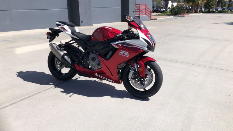 New 2027 Suzuki GSX-R600 Image 5