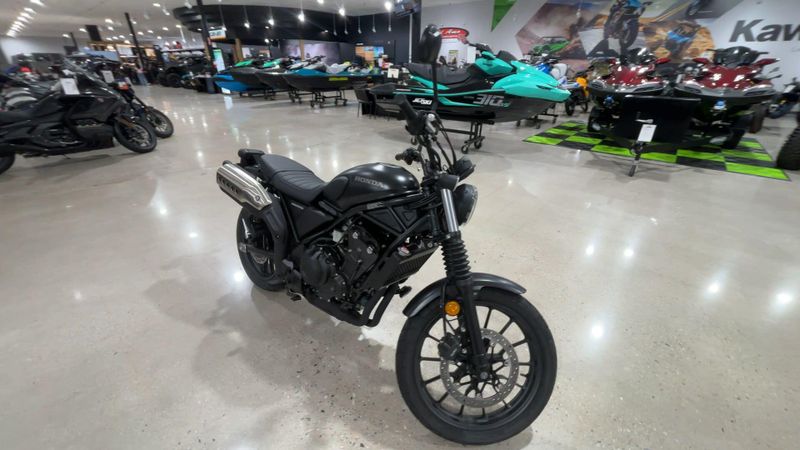 New 2026 Honda SCL500 Image 5
