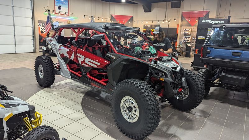 2025 Can-Am MAVERICK MAX XRS 72 TURBO RR FIERY RED AND HYPER SILVERImage 2