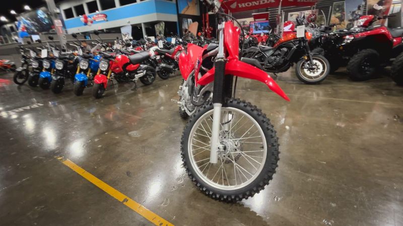 2025 Honda CRF250F Image 3