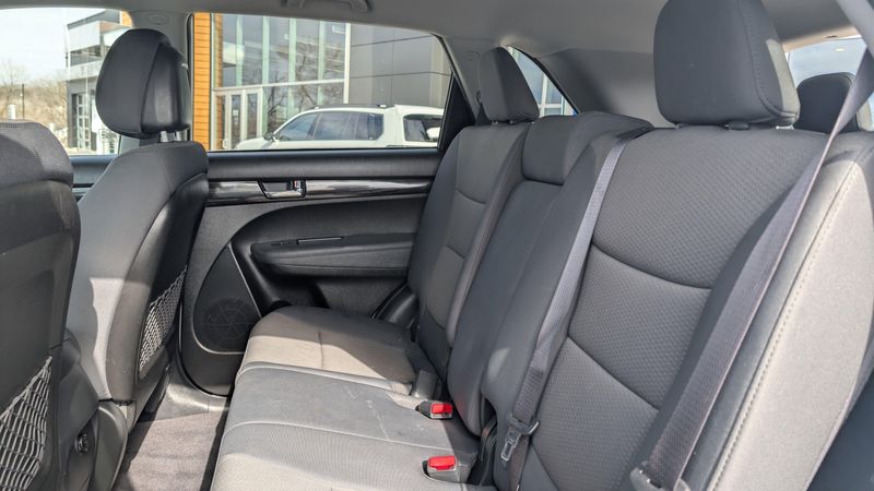 Used 2013 Kia Sorento LXImage 11