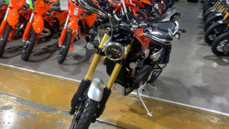 New 2025 Triumph SCRAMBLER 1200 XE Image 6