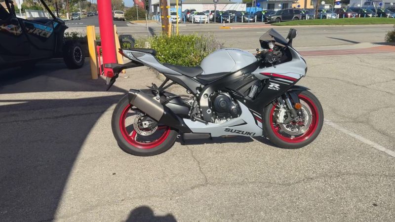 Used 2023 Suzuki GSX-R600 CA Image 9