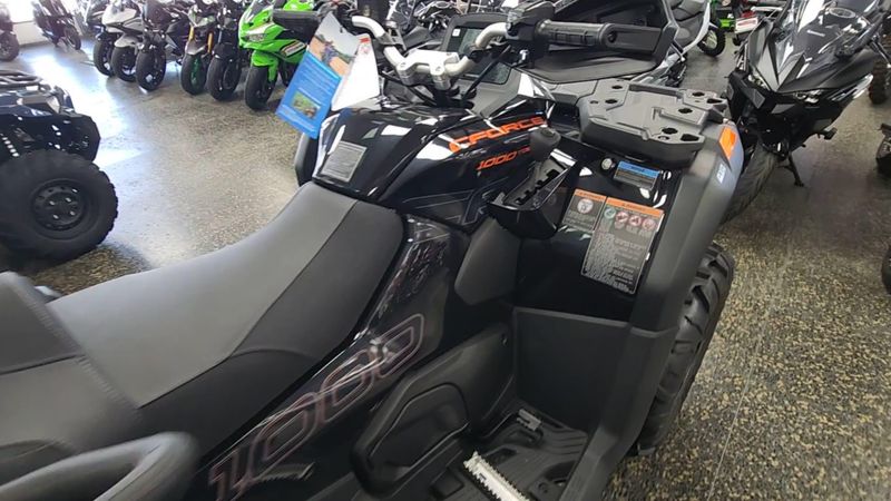 New 2025 CFMOTO CFORCE 1000 TOURING Image 2