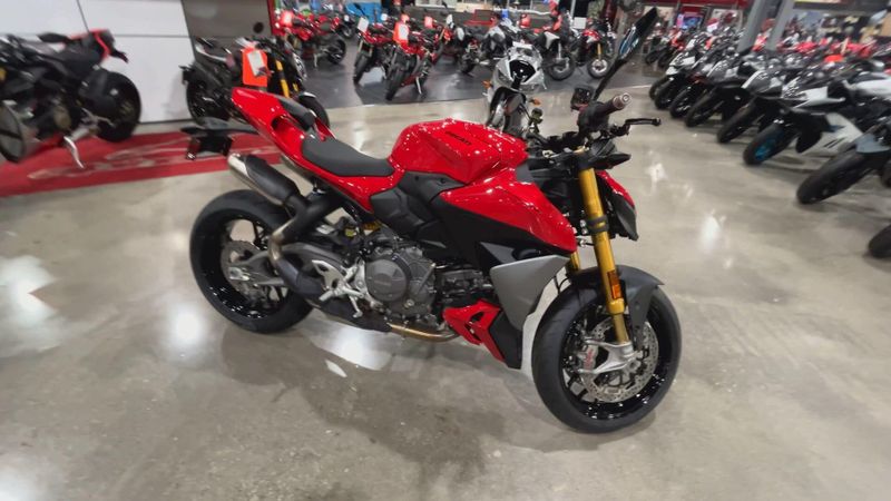 New 2026 Ducati STREETFIGHTER V2 S 896 Image 2