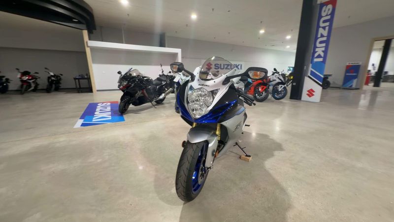 New 2026 Suzuki GSX-R750 Image 4