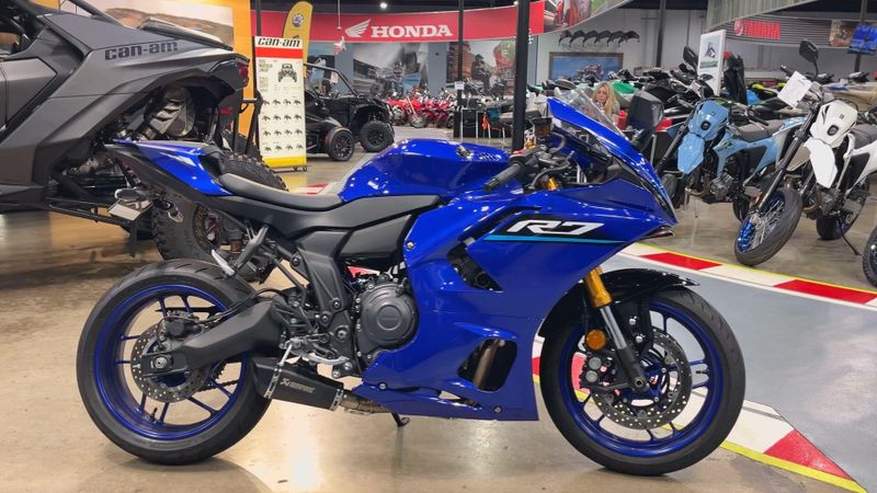 Used 2026 Yamaha YZF-R7 CA Image 5