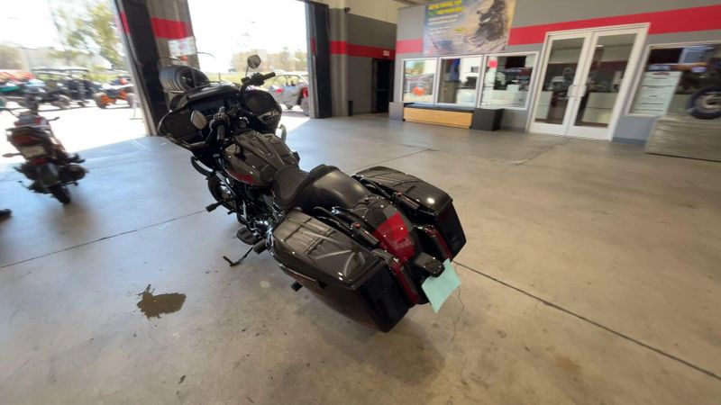 Used 2025 Harley-Davidson ROAD GILDE CVO ST Image 6