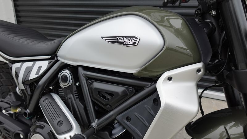 Used 2023 Ducati SCRAMBLER ICON 
