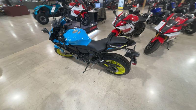 New 2026 Yamaha YZF-R7 Image 4