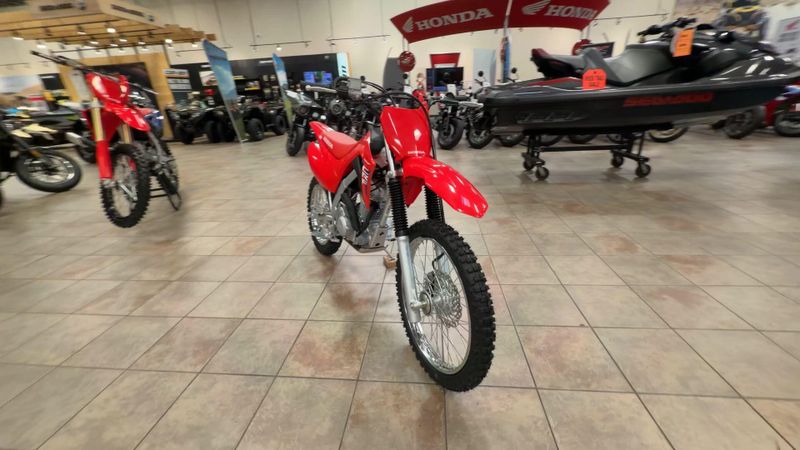 New 2027 Honda CRF125F BIG WHEEL Image 3
