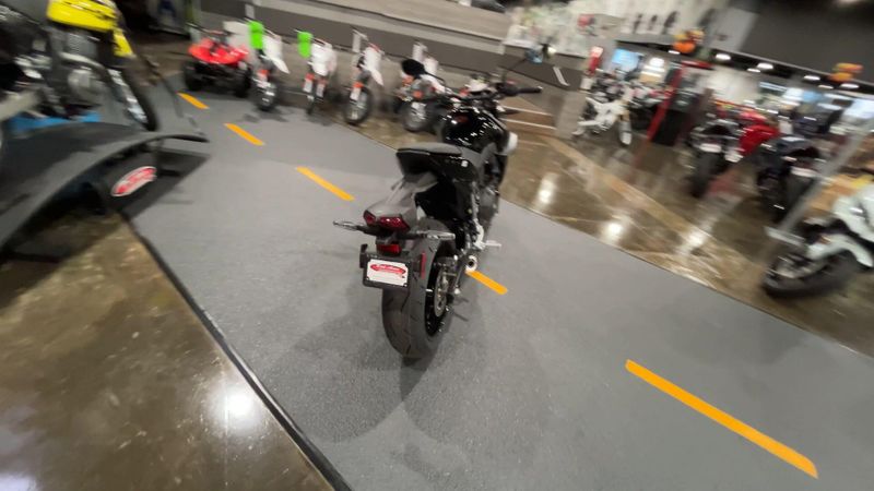 New 2026 Suzuki GSX-8S Image 8
