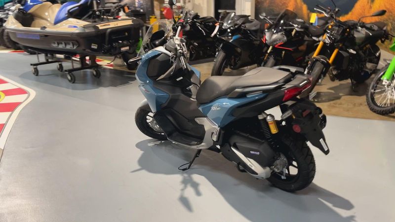 New 2025 Honda ADV160 Image 6