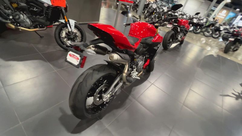 New 2025 Ducati PANIGALE V2 S 896 Image 8