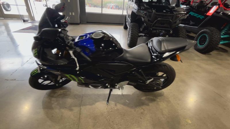 Used 2021 Yamaha YZF-R3 ABS Image 5