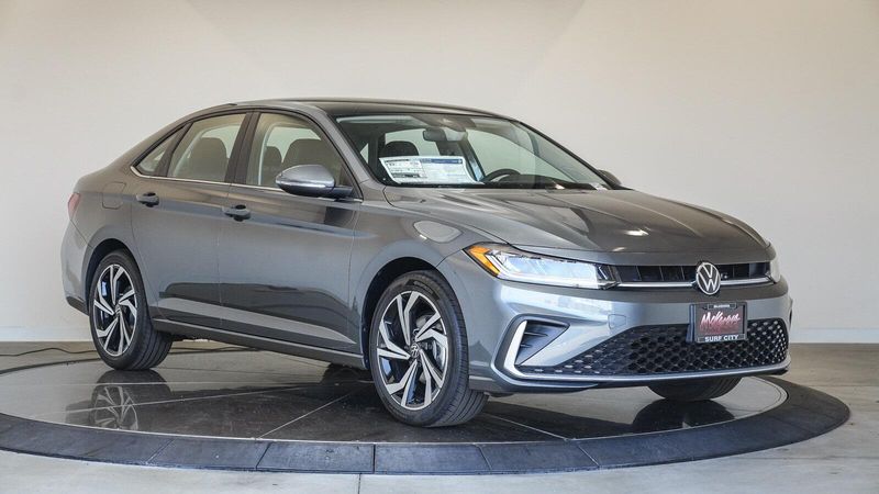 New 2025 Volkswagen Jetta 1.5T SELImage 5