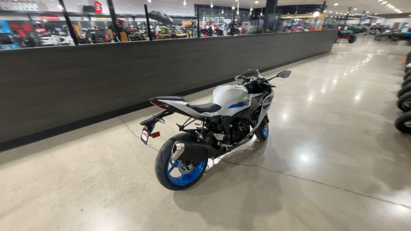 New 2027 Kawasaki NINJA ZX-6R ABS Image 3