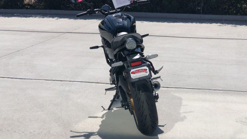 New 2026 Yamaha XSR700 Image 3