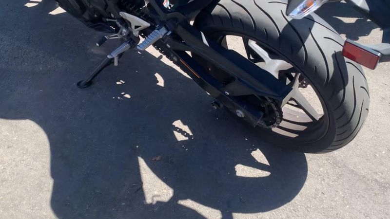 Used 2018 Kawasaki Ninja 400 Image 2