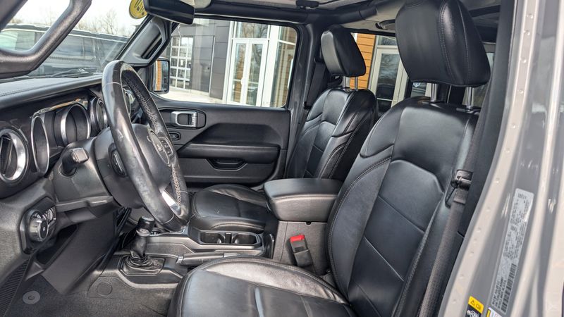 Used 2020 Jeep Wrangler Unlimited Sahara AltitudeImage 18