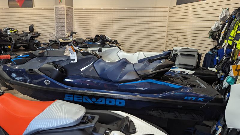 2024 SEADOO GTX 300 WITH SOUND SYSTEM IDF BLUE ABYSS AND GULFSTREAM BLUE Image 1