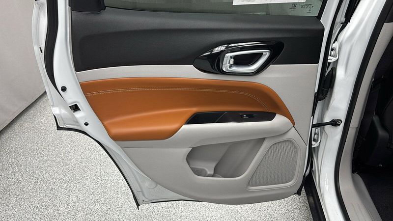 2023 Jeep Compass LimitedImage 16