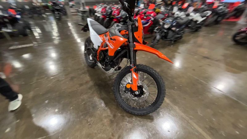 New 2026 KTM 390 ENDURO R Image 2