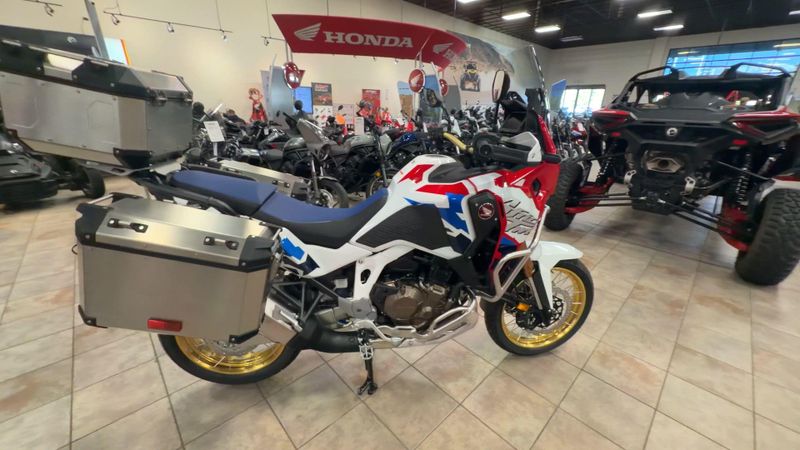 New 2026 Honda AFRICA TWIN ADV SP ES Image 2