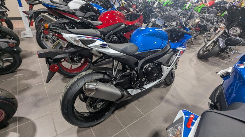 2025 Suzuki GSXR 600Image 4