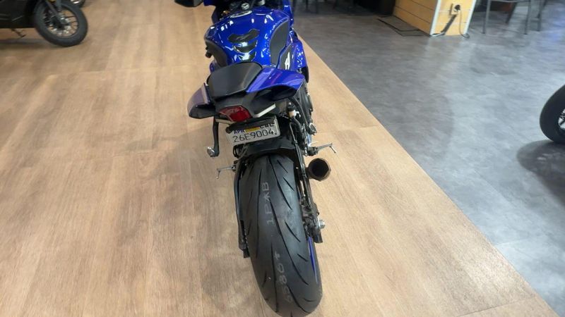 Used 2023 Yamaha YZF-R1 CA Image 3