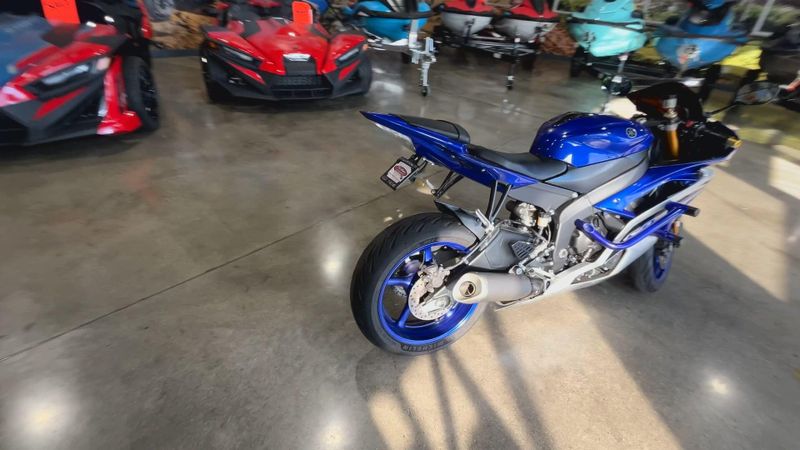 Used 2016 Yamaha YZF-R6 Image 8