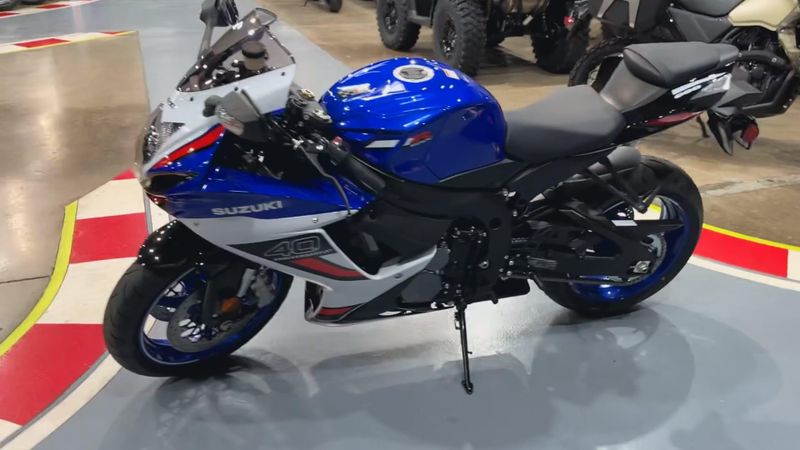 New 2026 Suzuki GSX-R600Z 40TH ANNIVERSARY EDITION Image 9